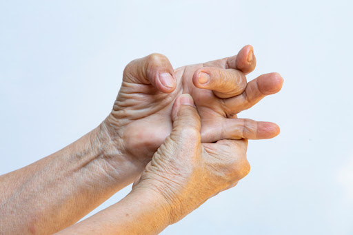 Trigger Finger: Causes, Symptoms, and Treatment Options - Philadelphia Hand  to Shoulder Center