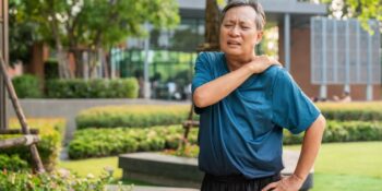 When to See an Orthopedic Doctor for Shoulder Pain